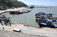　白沙碼頭內港船渠船滿為患，漁民希望能有專屬漁港能靠泊。（圖／文：陳鵬雄）