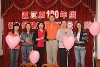 　連江縣衛生局表揚100年度績優志工，由林玉蘭、林嫩珠、王美華與陳蕊萍、陳淑英和北竿鄉社區健康營造中心獲獎。（圖／文：邱竟瑋）