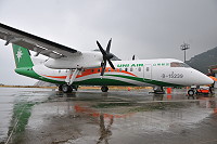 　立榮公司編號B－15239 DASH8－300型飛機完成全新機身塗裝，企業識別標誌由橘轉換綠。（圖／文：陳鵬雄）