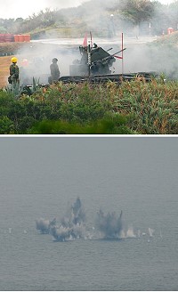　東引防區實施聯信火砲射擊操演，砲彈同時精準落在海面上，激起壯觀水柱。（圖／文：陳其敏）