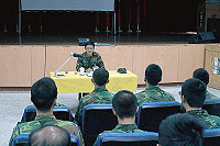 樓主任鼓勵弟兄應越挫越勇,從失敗中汲取進步的要素,步步邁向自我設定的目標。(圖/文:謝育庭)