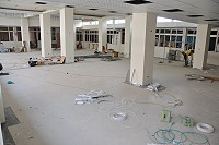 　塘岐惠民市場改建進入最後裝修階段，寬敞明亮的室內空間約有450平方公尺。（圖／文：陳鵬雄）