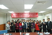 　移民署副署長何榮村昨與陸委會、海基會相關人員視察地區移民署行動服務列車，也和馬祖的新住民服務團體進行意見交流。（圖／文：邱竟瑋）