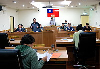 南竿鄉代會昨審查公所明年度預算,大砍379萬1千元,其中最主要為一筆新增的生活文化推廣委辦費3百萬遭全數刪除,連鄉長機要費也難逃刪減命運。(圖/文:劉秋月)