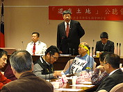 　立委陳雪生立法院舉行公聽會，陳雪生表示希望推動離島建設條例修法儘速通過。（圖：立委陳雪生國會辦公室提供）
