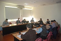 省府秘書長侯全寶抵馬主持金馬地區專案補助計畫檢討會議,與縣府及各鄉公所會商102年基層建設的先期規劃,以及101年的施工效率。(圖/文:邱竟瑋)