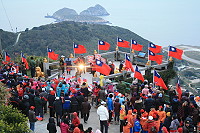 　北竿壁山迎曙光活動，吸引近千軍民參加，也成為台灣媒體報導的焦點之一。（圖：馬祖國家風景區管理處提供）