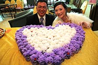 　民政局陳秀琴傳喜訊，13日台北結婚　好友獻上滿滿祝福。（圖：曹祥官提供）