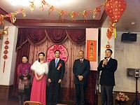 新郎葉昌衡婚宴馬祖辦桌,副縣長陳敬忠代表縣長到場致賀。(圖:本報編輯部)