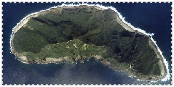 從這張圖看釣魚台,很像南竿機場東側對面的黃官嶼。(圖:世新大學釣魚台資料展)