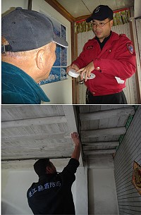 服務一級棒!消防局購置第一階段320具獨立式偵煙探測器,針對縣內木造、連棟式房屋且有安裝意願的民眾住宅,優先進行偵煙探測器安裝,這項措施獲得民眾熱烈迴響與認同。(圖:消防局提供)