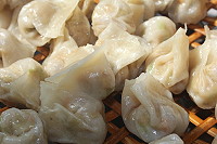 　美味手工魚丸、魚麵、魚餃，製作最為費工的就屬魚餃。（圖／文：林冰芳）