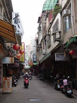 金城の商店街。(Photo:©Alt Invest Com)