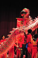 八家好手齊獻藝、軍民聯歡迎蛇年。（圖：曹重偉）