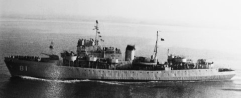 擔任北巡支隊旗艦的德安艦,民國47年春節期間,率沱江、涪江、清江三艦自馬祖啟航執行海峽巡弋搜索任務,發現敵快艇,立即發動攻擊,擊沉敵魚雷快艇3艘、重創3艘,締造輝煌戰果。(青年日報記者洪健元翻攝)