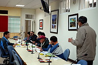 教育局召開102年度國民中小學老舊校舍第一次工程暨預算進度列管會議,提醒各校掌握期程,避免因執行不及讓經費遭中央收回。(圖/文:劉秋月)