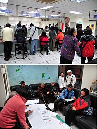 「視為所有人」重新受理土地總登記已於昨天下班時間正式截止,有不少鄉親紛紛趕在最後一天前往辦理,讓工作人員忙翻天。(圖/文:曹重偉)