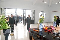 南竿鄉清明春祭典禮昨於成功山公墓舉行,由鄉長朱秀平主祭。(圖/文:邱竟瑋)