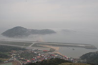 　霧鎖機場，困境馬祖。（圖／文：陳鵬雄）