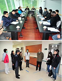 為了解馬祖醫療院所防治新型流感準備現況,衛生署疾病管制局第一分局副分局長王寰峰率防疫醫師黃士澤等人專程抵馬視察,並召集地區CIQS各單位進行宣導及意見交換。(圖/文:曹重偉)