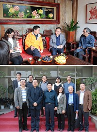 (上圖)縣長楊綏生率文化局拜會福建省文化廳副廳長陳朱(右二),就文化資產保護及申遺議題進行討論。(下圖)縣長楊綏生偕同馬祖考古計畫主持人陳仲玉教授等人,拜會福建省博物院院長吳志躍(前排左二),針對兩岸考古議題合作的可能性進行討論,吳志躍相當有興趣的表示明年先赴馬祖辦展,並實際商討具體合作考古項目。(圖/文:劉秋月)