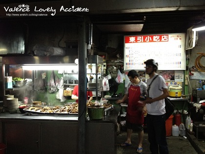 東引小吃店在北市南京東路5段巷內市場裡。(圖/部落格:Valence. Lovely Accident)