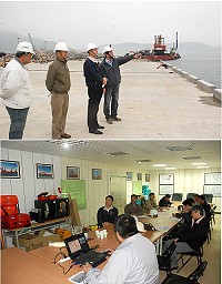 副縣長陳敬忠昨前往福澳港行政旅運大樓工地視察,要求油管遷移作業務必謹慎,以免造成重油污染,隨後亦關心港埠設施基礎建設。(圖/文:邱竟瑋)