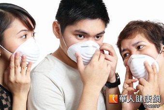 陸媒報導大陸福建省出現首例H7N9確診病例,依照我國流行疫情指揮中心的定義,大陸福建省也將列入旅遊警示第二級。(圖:華人健康網)