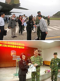 近30名國際媒體駐台記者8日在外交部常務次長史亞平帶領下訪問馬祖,參觀軍事設施,並關心馬祖博弈議題,9日上午將前往博弈可能預定地的大澳山。(圖/文:邱竟瑋)