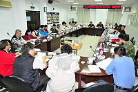 因應福建省H7N9疫情升溫,連江縣H7N9流感疫情指揮中心昨天特召開第2次會議,由召集人縣長楊綏生主持,聽取疫情簡報及各單位分工因應作為。(圖/文:曹重偉)