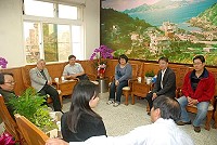 財政部公益彩券監理委員會12日抵馬視察,關心公益彩券補助的使用情形及需求,並前往縣府拜會縣長楊綏生。(圖/文:邱竟瑋)
