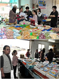 　傳統市場禁宰活禽政策正式上路，地區也展開大稽查，由衛生局、建設局、調查站等單位共同前往獅子市場稽查，有販售雞肉的商家配合度都很高，而且都簽下切結書，同意配合禁宰政策。（圖／文：曹重偉）