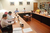 縣府於22日下午2時召開本縣102年度不動產評價說明會,邀集地區委員商討標準單價、地段等級、房屋耐用年數與折舊標準等事宜,以作為核實課徵房屋稅的基礎。(圖/文:邱竟瑋)