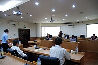 　南竿鄉代會鄉政總質詢第二天，焚化爐工程接近完工報驗階段，代表期許硬體完備後更要注意管理與經營細節，讓鄉親有不同以往的感受。（圖／文：劉秋月）