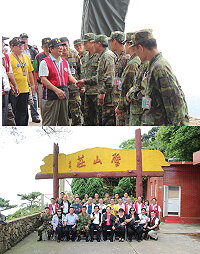 (上圖)北指部的官兵弟兄熱情接待原住民委員會的朋友們。(下圖)北指部章指揮官與原民會委員合影留念。(圖/文:李羿興)