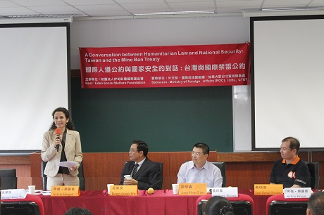 伊甸基金會邀請國際反地雷組織代表團來台,以研討會方式交流國際地雷現況。〔圖/伊甸基金會提供〕