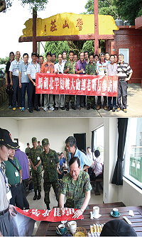 (上圖)老戰友參訪團重返北竿合影留念。(下圖)任指揮官在老戰友參訪團紅布條上簽名留念。(圖/文:呂則賢)