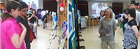 連江縣社區大學東引教學中心第一期繪畫班聯展,吸引許多軍民到場觀看。(圖/文:陳其敏)