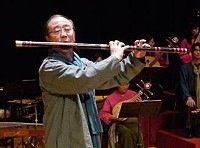 民俗文物館邀請被譽為「蒙古笛王」的李鎮,6月26日(週三)晚間7時在民俗文物館一樓演藝廳,與鄉親分享「中國竹笛藝術之美」,歡迎鄉親踴躍參加。(圖:文化局提供)