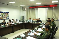 　監察院關心離島醫療人力不足問題，昨日下午於連江縣衛生局召開專案會議，由監委周陽山、劉玉山主持。（圖／文：邱竟瑋）