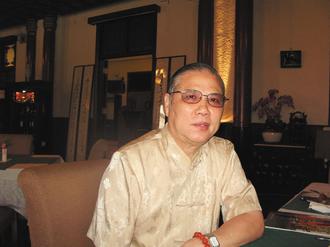 宜蘭傳統藝術中心副主任陳兆虎是馬祖人,在總統夫人周美青的鼓勵,他返鄉重建馬祖北竿芹壁老家,改裝為民宿,也讓旅台五兄弟回馬祖可以團聚。報系資料照、王韻筑/提供