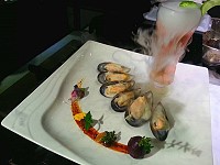 　華洋手創餐廳9日晚間推出檸檬香柚醬佐貽貝。（圖：華洋手創餐廳主廚黃品棠提供）