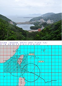 「天兔」進逼!馬祖雖離颱風最遠,但前天下午開始就明顯感受天兔的威脅,昨天整天強風橫掃,傍晚還出現陣雨;地區災害應變中心已於昨天下午4時實施三級開設,緊急通知各相關防災單位預先整備,確實依指示項目完成災防工作並即時回報,全力做好防颱工作。(圖/文:曹重偉)