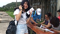 秋節假期結束,因臺馬輪停航,啟動東引直升機載客至南竿及旅客取道返台。(圖:摘自陳素雲臉書)