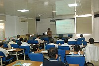 為提升地方公務主管之決策格局與能力,人事總處地方行政研習中心於9月下旬與縣府合辦「地方決策研究班─策略領導論壇」,邀集地區1、2級機關主管吸收策略思考與問題解決的創新觀點。(圖/文:邱竟瑋)