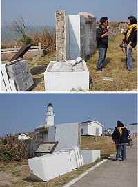 東莒燈塔左邊門面遭車子撞擊,依建材空心磚推測應該是國軍弟兄興建並非燈塔主體同一年代。(圖/文:林冰芳)