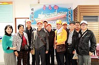 長樂市磹趕兜白馬忠懿王宮廟委會委員抵達東莒,感謝福正村白馬尊王廟委會及各界順利促成祖廟進香之旅。(圖:曹以鋒提供)