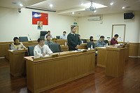 　南竿鄉代會鄉政總質詢，代表們就民眾保意外險、南竿鄉親島際搭船補貼等提出質詢，鄉長朱秀平表示，將彙整後作為明年努力改善方向。（圖／文：沈佳瑩）