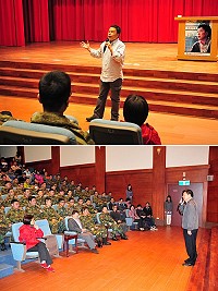知名導演王小棣抵馬分享「我的學習」,述說她從小到大感受周遭人們的特殊性,舉出多位曾給她感動與衝擊的真實人物故事,進而成為可發揮的節目或戲劇題材,也希望大家多關心身邊好友,那是人生最珍貴的資產。(圖/文:曹重偉)
