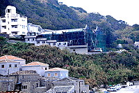 　中山國中新辦公大樓興建工程完成主體，今年六月要完工。（圖／文：陳鵬雄）